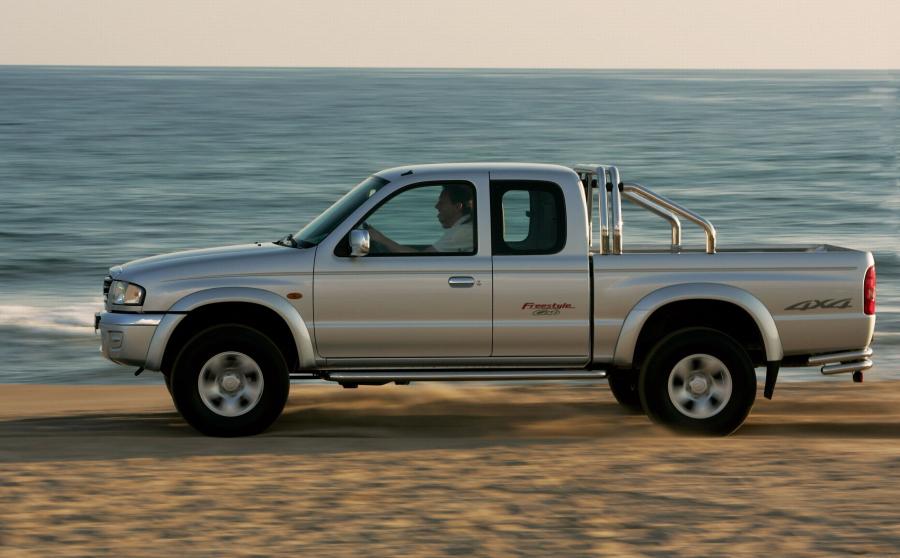  Mazda B2500 2004 года  (фото 65 из 81)